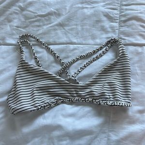 Frankie’s Bikinis Top